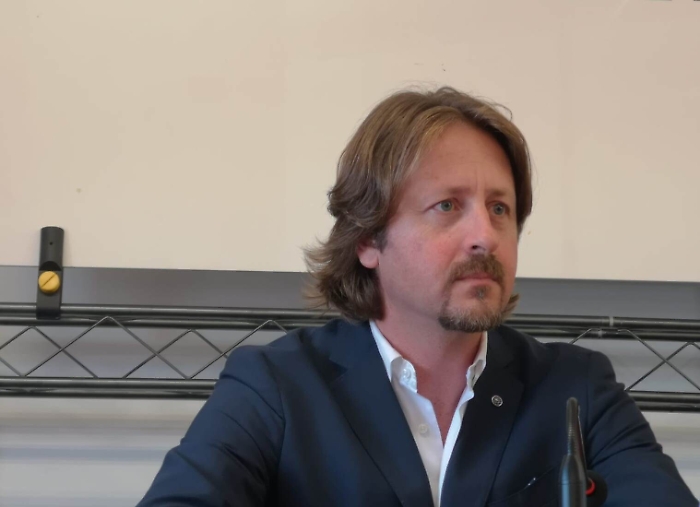 Messina: «Il decreto rilancio fa scappare dalla Sicilia le compagnie low cost»