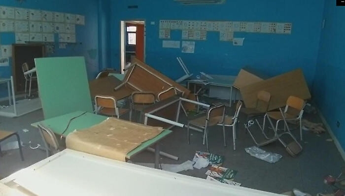 Palermo, nuovo raid vandalico dentro scuola "Falcone" allo Zen