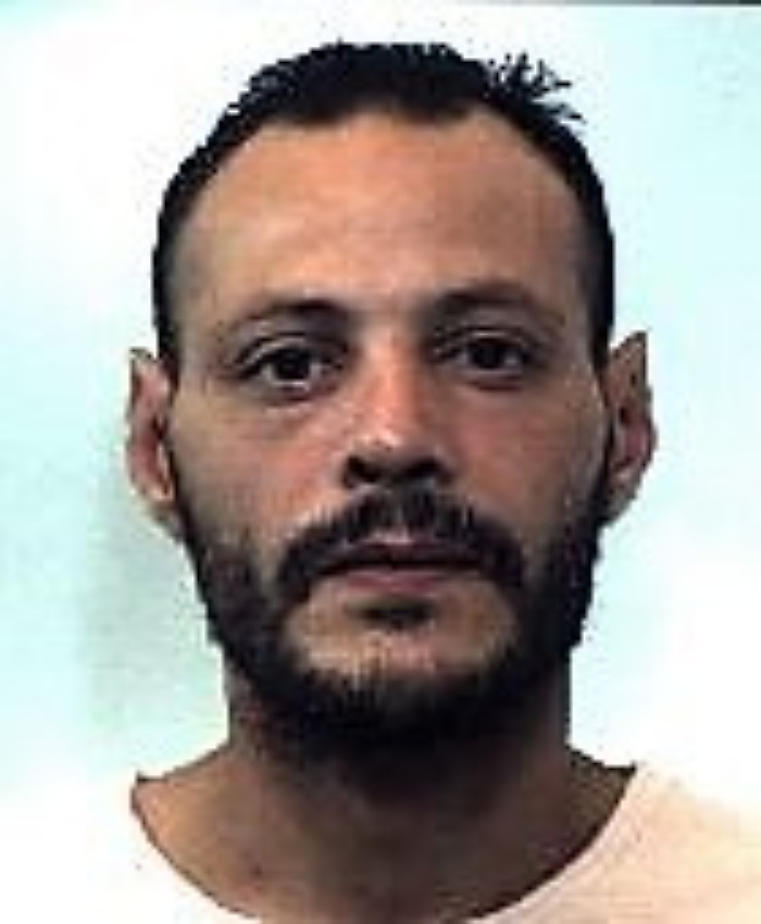 Paternò, la vittima della rapina lo sfregia e lui colleziona evasioni dai domiciari