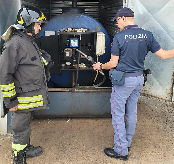 Vaccarizzo, in casa un distributore di carburante abusivo