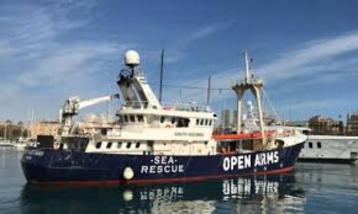 Musumeci dopo la  sua ordinanza: «Serve un protocollo con lo Stato
Il Viminale ha annunciato l'arrivo di 10mila migranti»