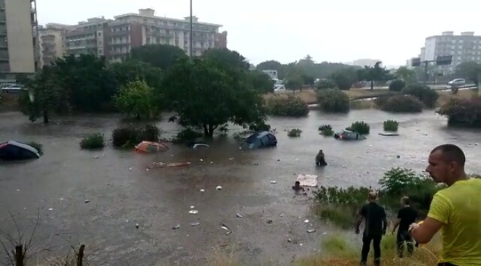 Maltempo in Sicilia, 2 morti a Palermo: ed è polemica sul mancato allerta meteo
