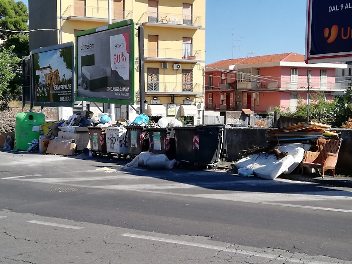 Catania: discarica abusiva in via Pietra dell'Ova