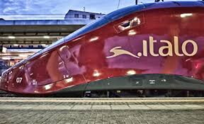 Italo treno costretta a tagliare il 50% dei posti per il distanziamento: 8.000 passeggeri lasciati in stazione