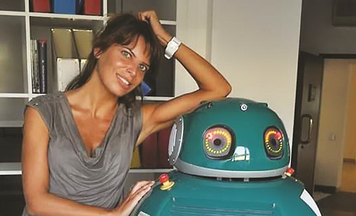 La siciliana che parla ai robot e ora sogna di tornare nella sua terra