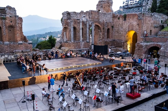 "Puccini e Verdi Opera Gala": a Taormina maratona lirica che inneggia all'amore