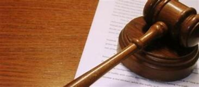 Gela, abus&ograve; di due figli ma per giudice potr&agrave; tenere altra figlia di 3 anni