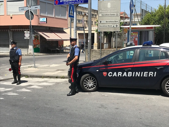 Barcellona, ubriaca investe due ragazzini e scappa: denunciata
