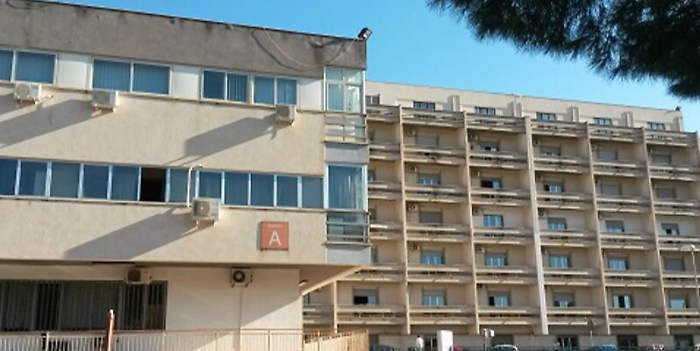 Palermo, salma ricoperta da formiche in camera mortuaria in ospedale