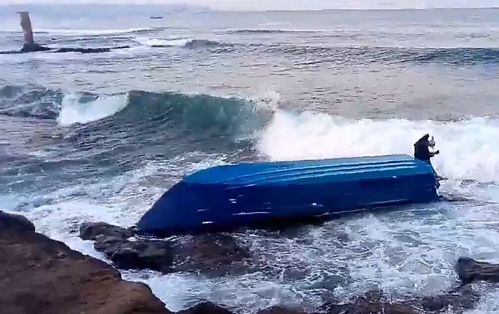 Si rovescia barca con turisti, tragedia sfiorata a Portopalo di Capo Passero: aperta inchiesta
