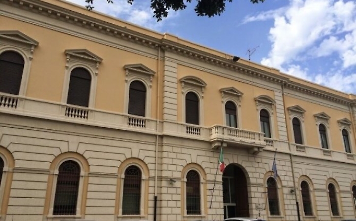 Catania, tenta di evadere dal carcere di Piazza Lanza lanciandosi dal muro di cinta