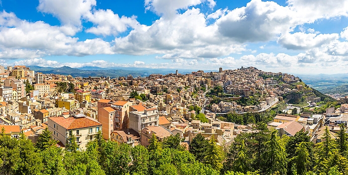 A Enna cinque candidati a sindaco (compreso l'uscente Dipietro)