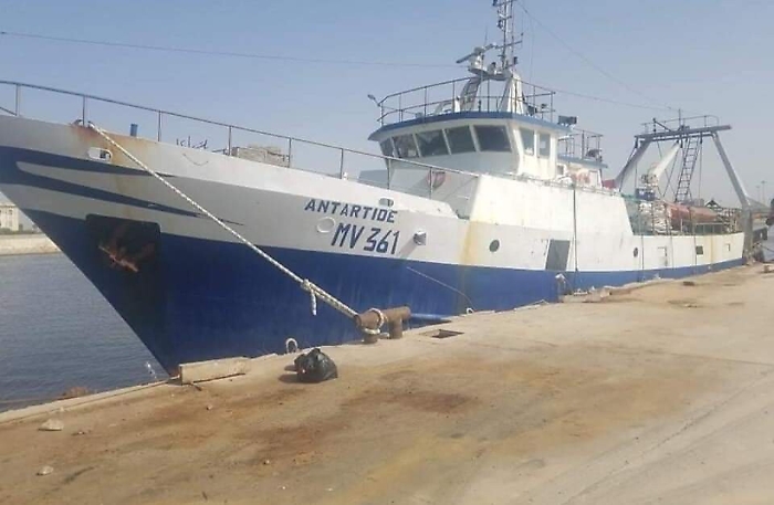 Pescherecci sequestrati in Libia, l'accusa è di "sconfinamento"