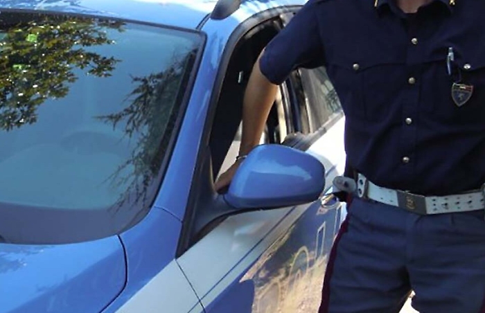 Catania, crack e cocaina in casa 19enne a S. Cristoforo: arrestato