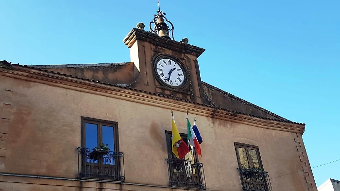 A urne ancora aperte c'è già il primo sindaco eletto