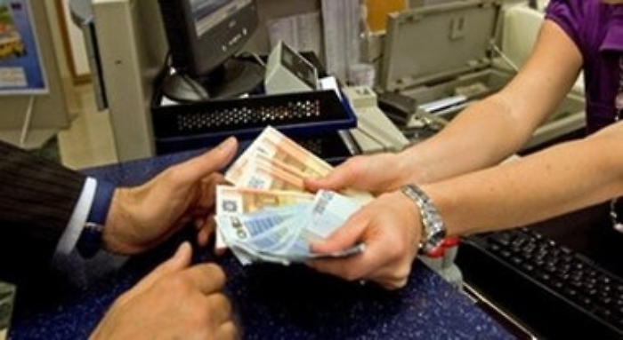 Trapani, l'impiegata delle Poste che si appropriava dei risparmi dei clienti: sottratti 74 mila euro