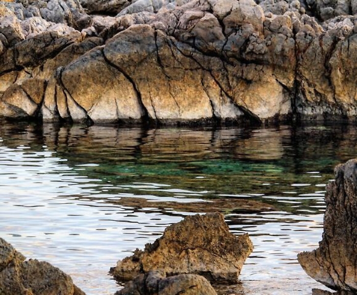 Palermo: Molo di Sferracavallo.Tipica giornata estiva