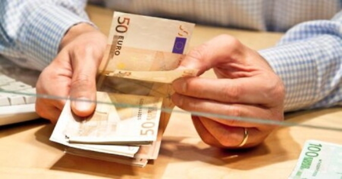 Catania, riconverte la sala scommesse in sala di spaccio: arrestato