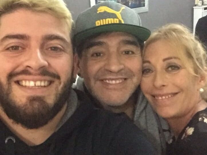 Morte Maradona, la madre di Diego jr: &laquo;Ti ameremo per sempre&raquo;