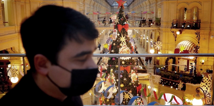 Sei, otto o dieci persone al cenone? Oggi le decisioni del governo sul Natale