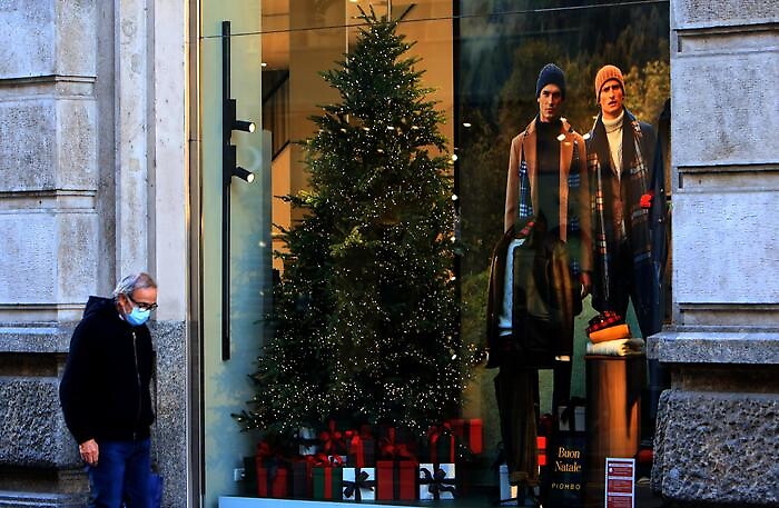 Covid, l'Italia col fiato sospeso attende calo indice di contagio. In Sicilia il picco previsto a Natale