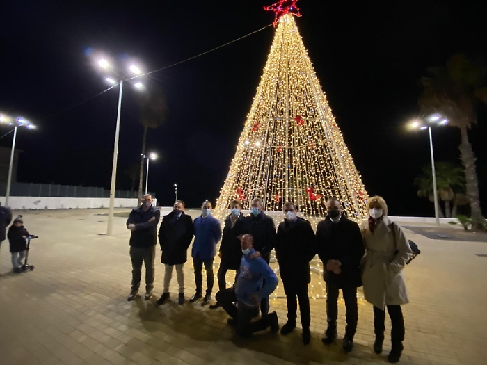 Acceso l'Albero di Natale a San Leone