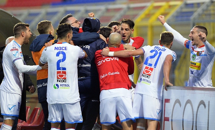 Serie C, il Catania torna nel “suo” stadio: alle 15 il big match col Catanzaro