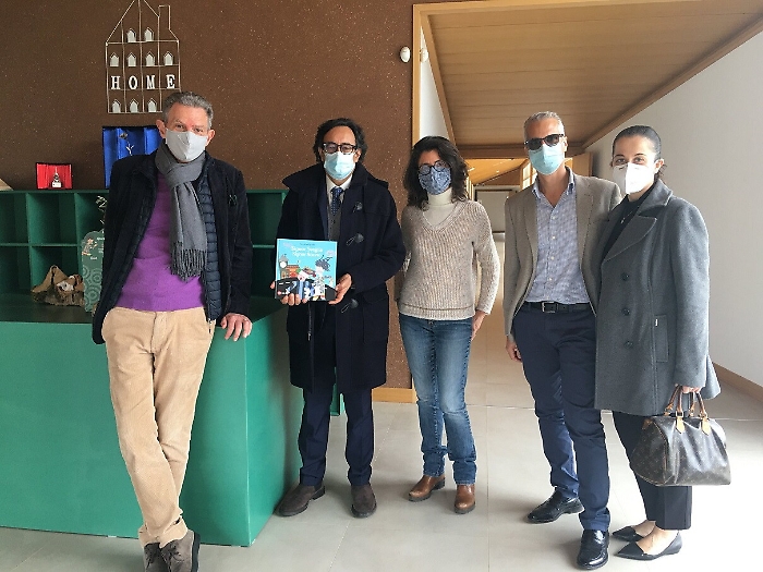 Il presidente Scaccianoce: «Una piccola donazione per regalare un sorriso. Un gesto per la collettività»