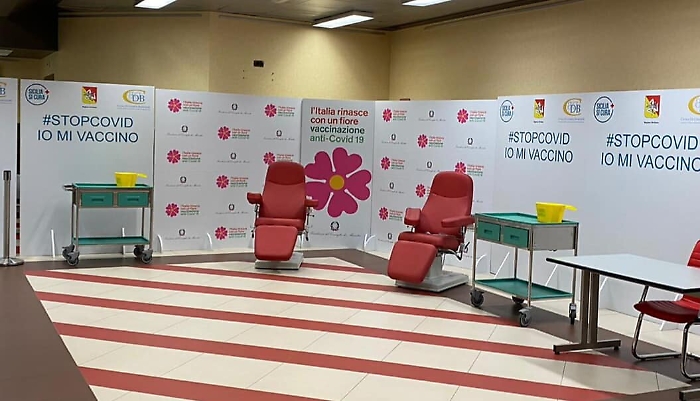 Covid V-Day, tutto pronto al Civico di Palermo per le prime vaccinazioni: ecco a chi