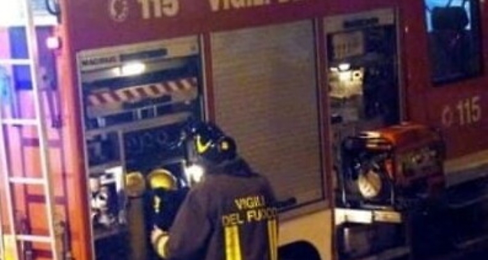 Palermo, incendio al mercato del Capo: morto un uomo