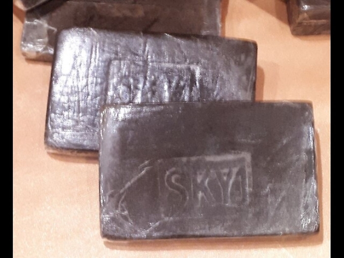 Castelvetrano, mezzo chilo di droga in auto: arrestati dalla Finanza