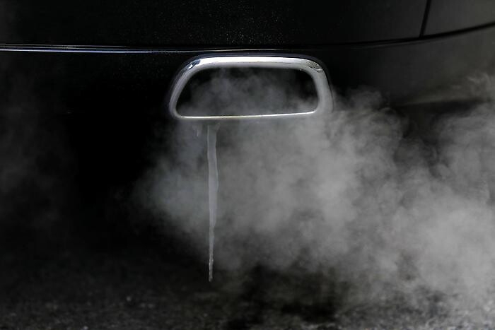 Dieselgate: Pe, test Ue su emissioni auto solo su strada