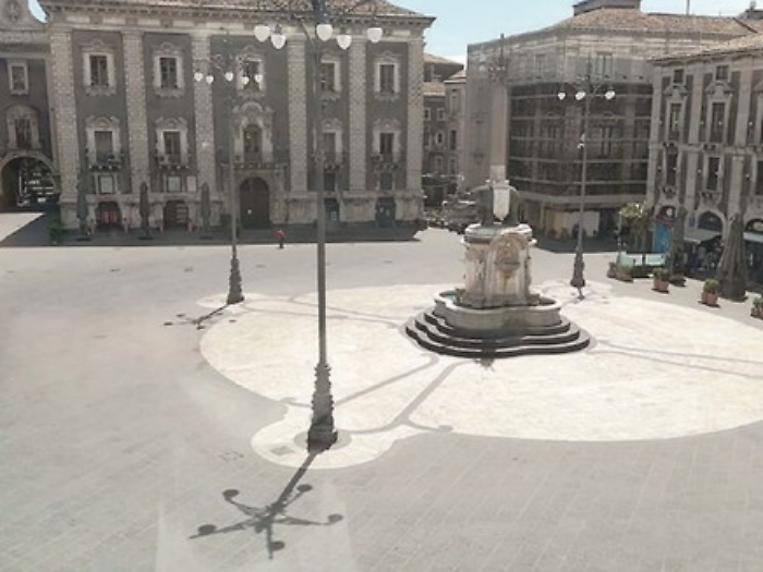 Catania, Piazza Duomo ora vietata anche a bus e pullman