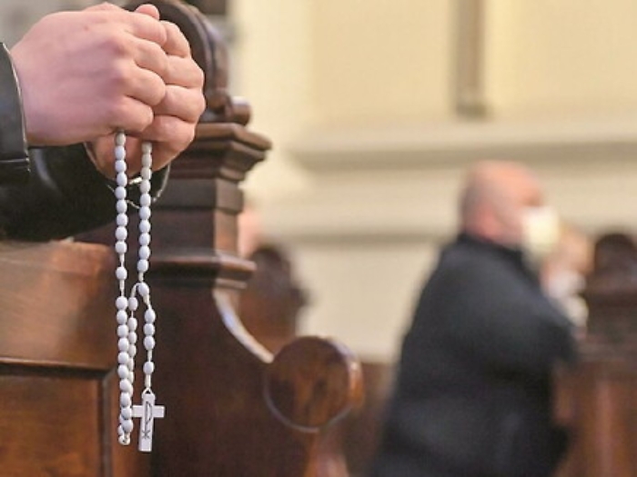 Il Rosario dei Defunti, rito corale e simbolico