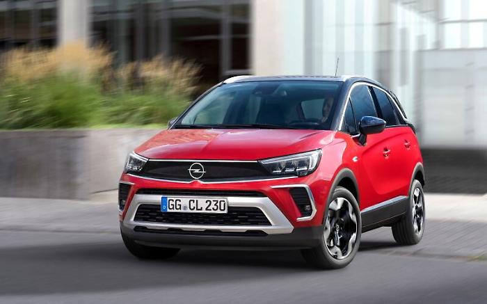 Aperti gli ordini per nuovo Opel Crossland