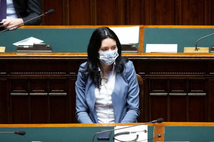 Azzolina "Lavorare uniti per il bene della scuola"