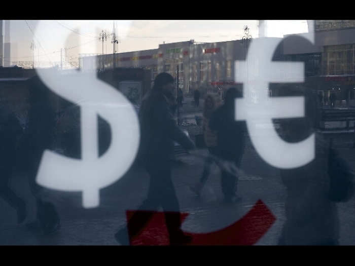 Cambi: euro stabile a 1,13 dollari