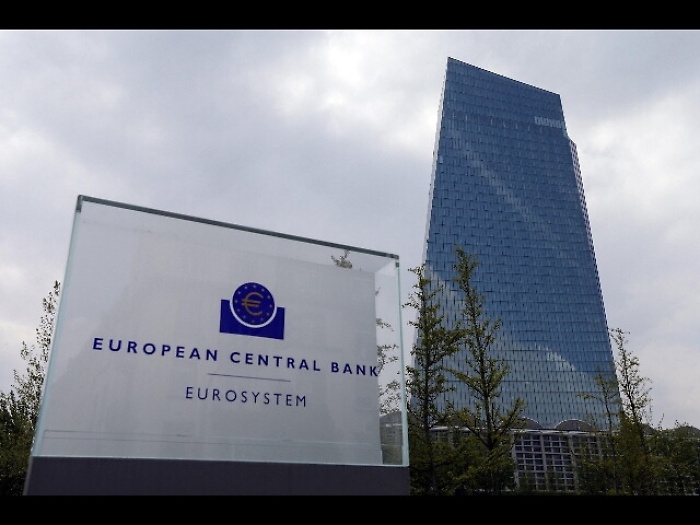 Bce: Irlanda ritira candidatura Lane