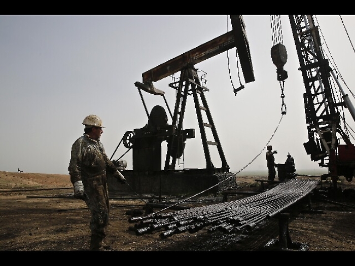 Petrolio: in rialzo a 71,6 dollari