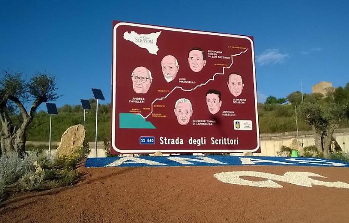 Caltanissetta, strada degli scrittori