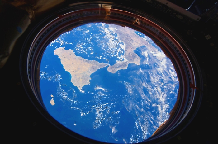 L'astronauta Nespoli da Matterella: &laquo;Presidente, ecco la foto della Sicilia e dell'Italia&raquo;