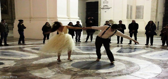 &laquo;Mille Miglia Lontano&raquo;: spettacolo teatrale itinerante tra il Monastero dei Benedettini e la Chiesa di San Nicol&ograve; l&rsquo;Arena