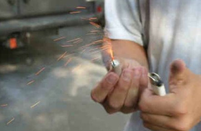 Siracusa: raccoglie petardo che esplode, 15enne perde la mano