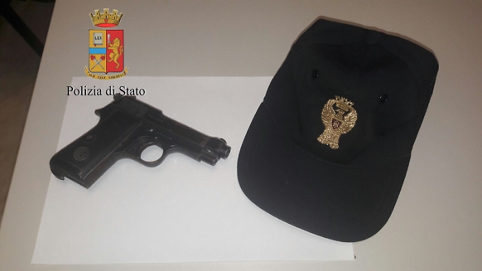 Comiso, cittadino Usa fermato prima di imbarcarsi: aveva con s&eacute; una pistola