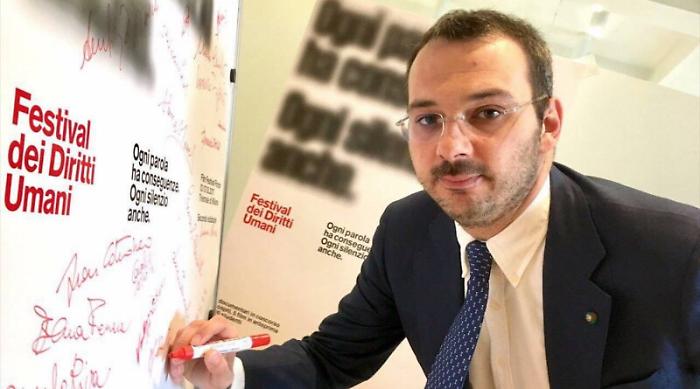 Borrometi: &laquo;Io condannato a morte dall'omert&agrave; di alcuni colleghi&raquo;