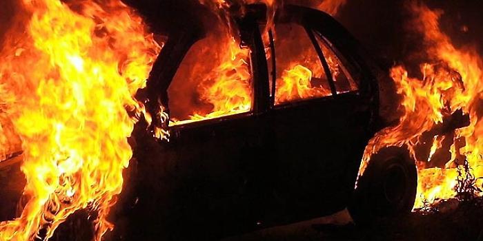 Si incendia l'auto, muore nel Messinese medico 70enne in pensione