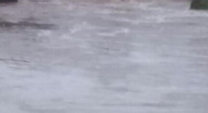 &laquo;Ho aperto la porta e l'acqua ci ha invaso la casa&raquo;, il racconto dei vicini dei 9 morti nella villa di Casteldaccia