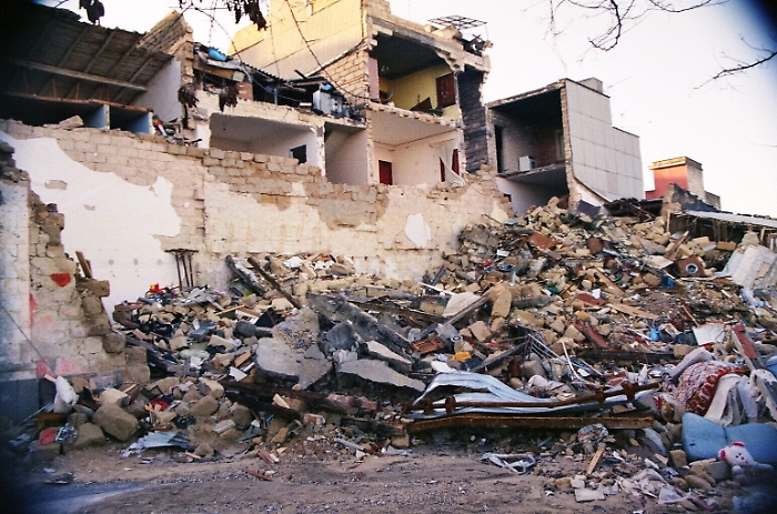 Catania, la terra trema e riaffiorail ricordo del terremoto di S. Lucia