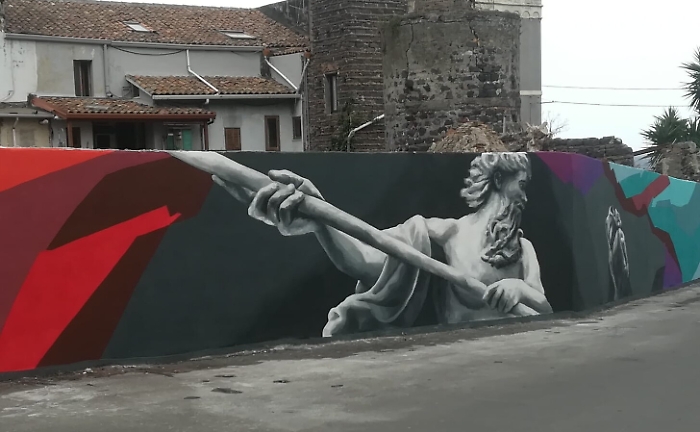 Catania, il dio del Mare ora accoglie i bagnanti a San Giovanni li Cuti