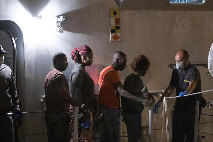 Migranti, altri 53 sbarcati in Sicilia tra Pozzallo e Lampedusa